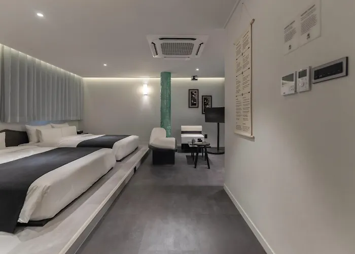 Hotel Passport Sindang *